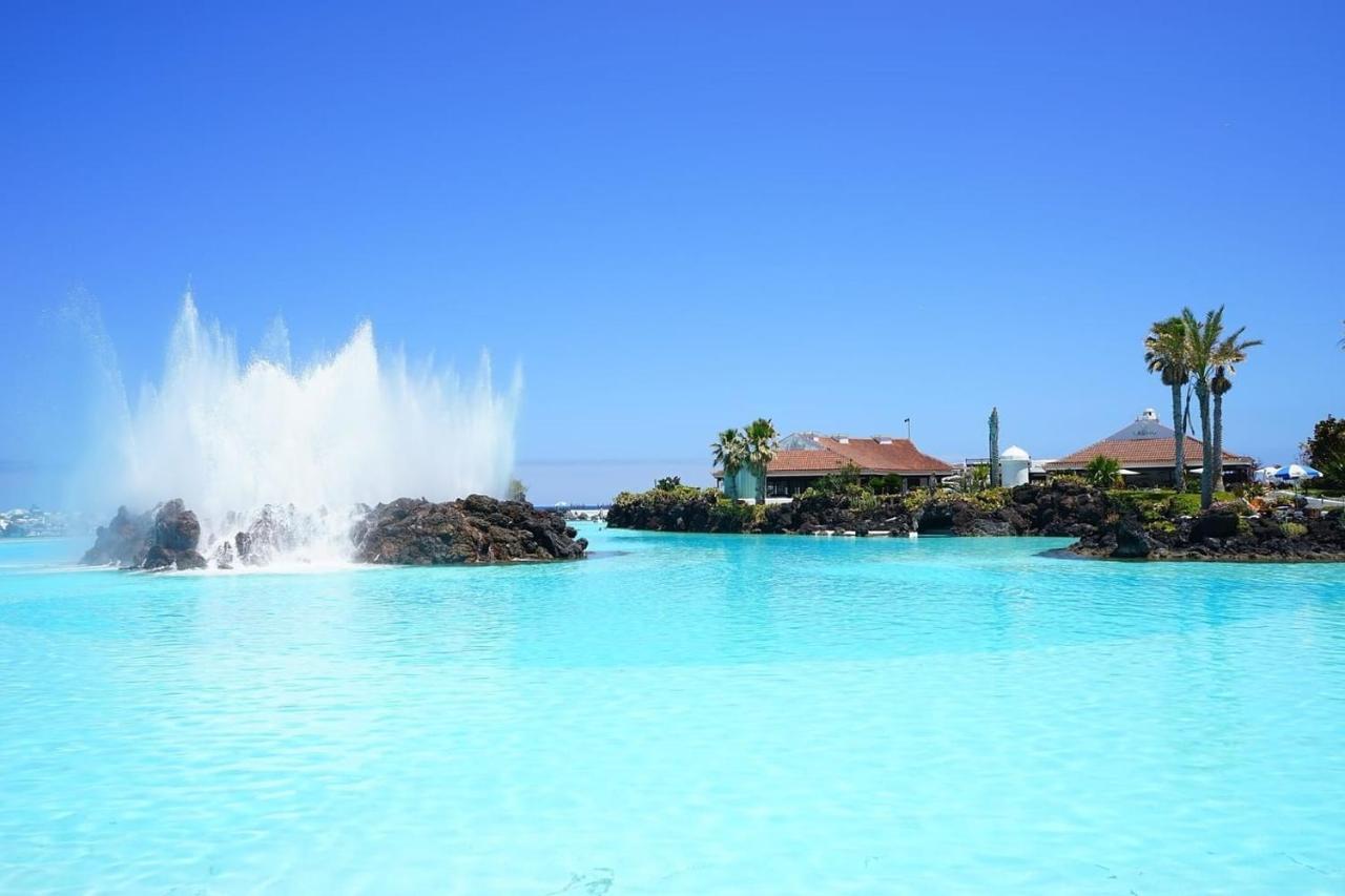 Palmeras Playa Studio: Pools, Beach, Sun & Shore Puerto de la Cruz  Zewnętrze zdjęcie
